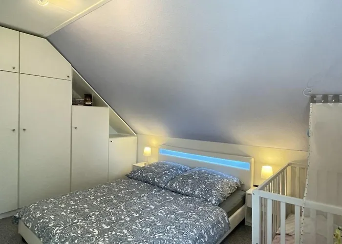 Schwan Nyaraló Beuchow